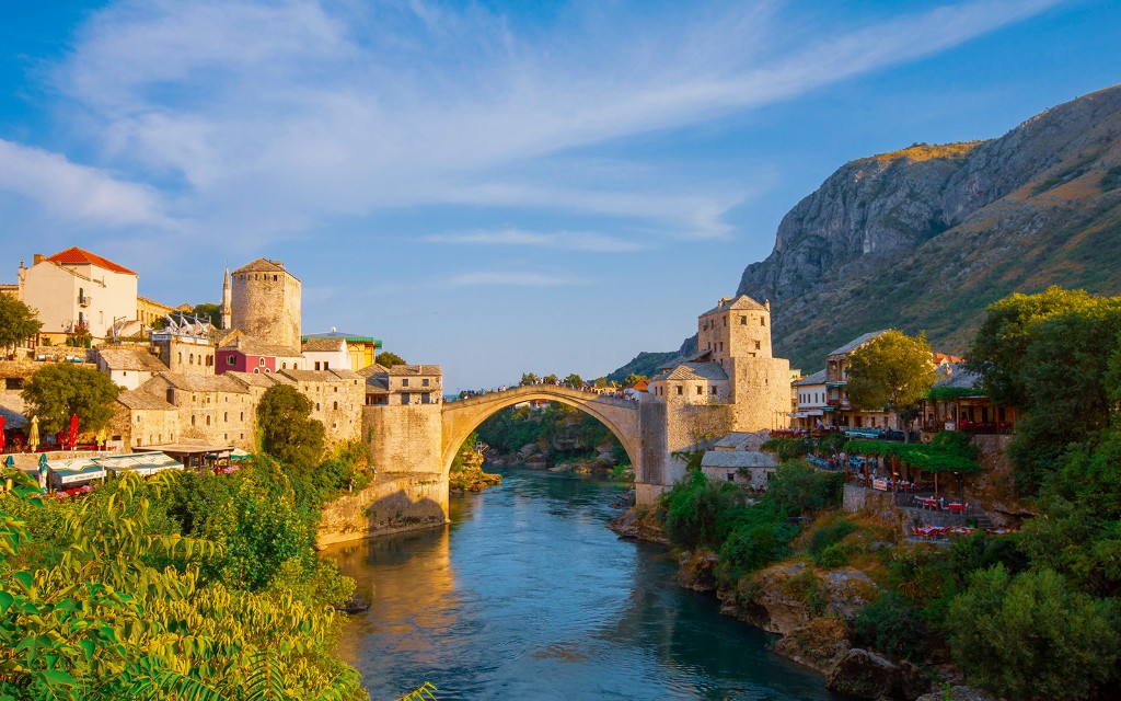 Adana Çıkışlı Vizesiz ve Aktarmasız Uçuşla Büyük Balkan Turu